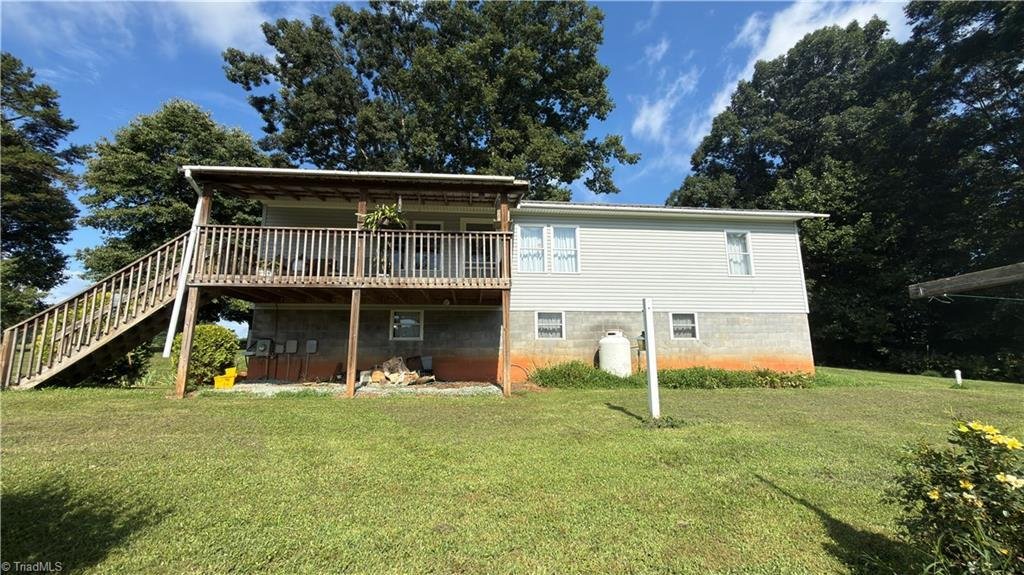 House in Hamptonville, North Carolina, United States 1 - 19041999