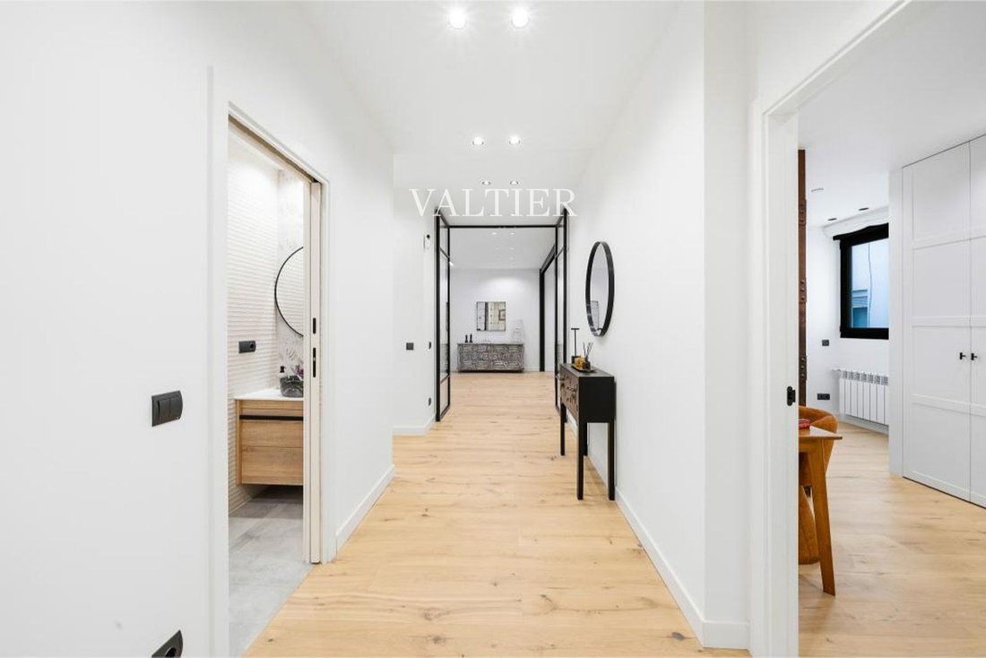 House in Chamberi, Madrid, Spain 2 - 19042162