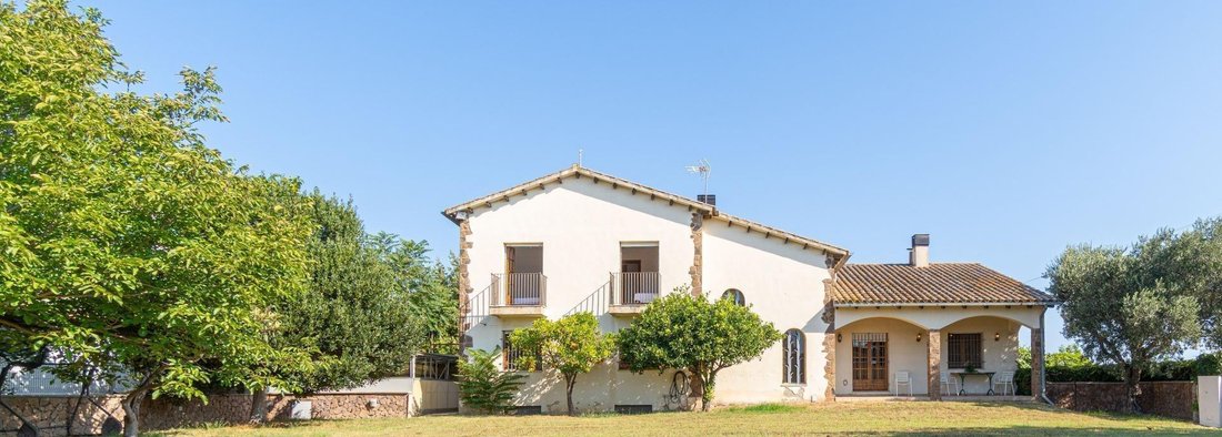 Villa in Sant Pere Pescador, Catalonia, Spain 2 - 19042039