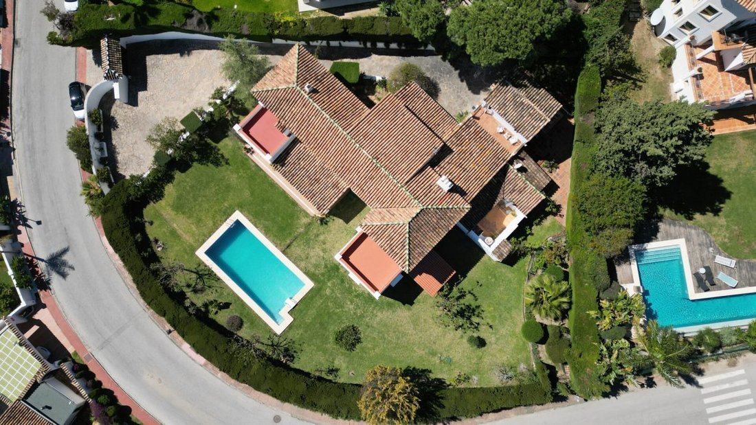 Villa in Nueva Andalucia, Marbella, Spain 2 - 19042060