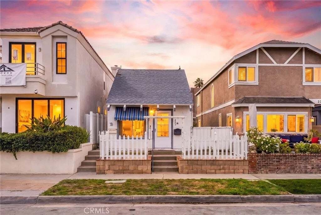 Townhouse in Huntington Beach, California, United States 1 - 19042074