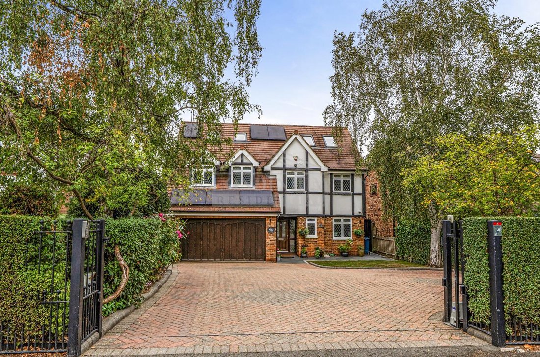 Casa a Piccolo Common, Harrow, Inghilterra 1 - 19041905