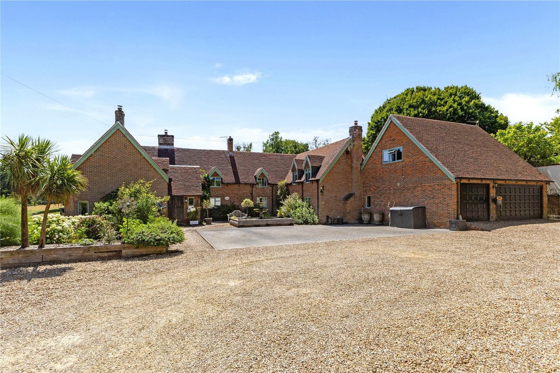 House in Mount Pleasant, Woodlands, England 2 - 19042046