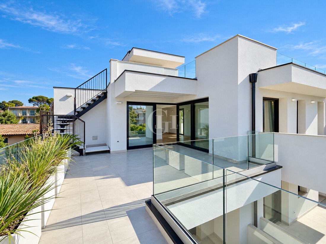Apartamento en Desenzano Centro, Desenzano del Garda, Lombardía 3 - 19042369