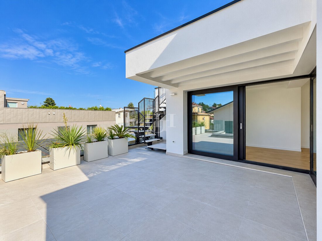 Apartamento en Desenzano Centro, Desenzano del Garda, Lombardía 4 - 19042369