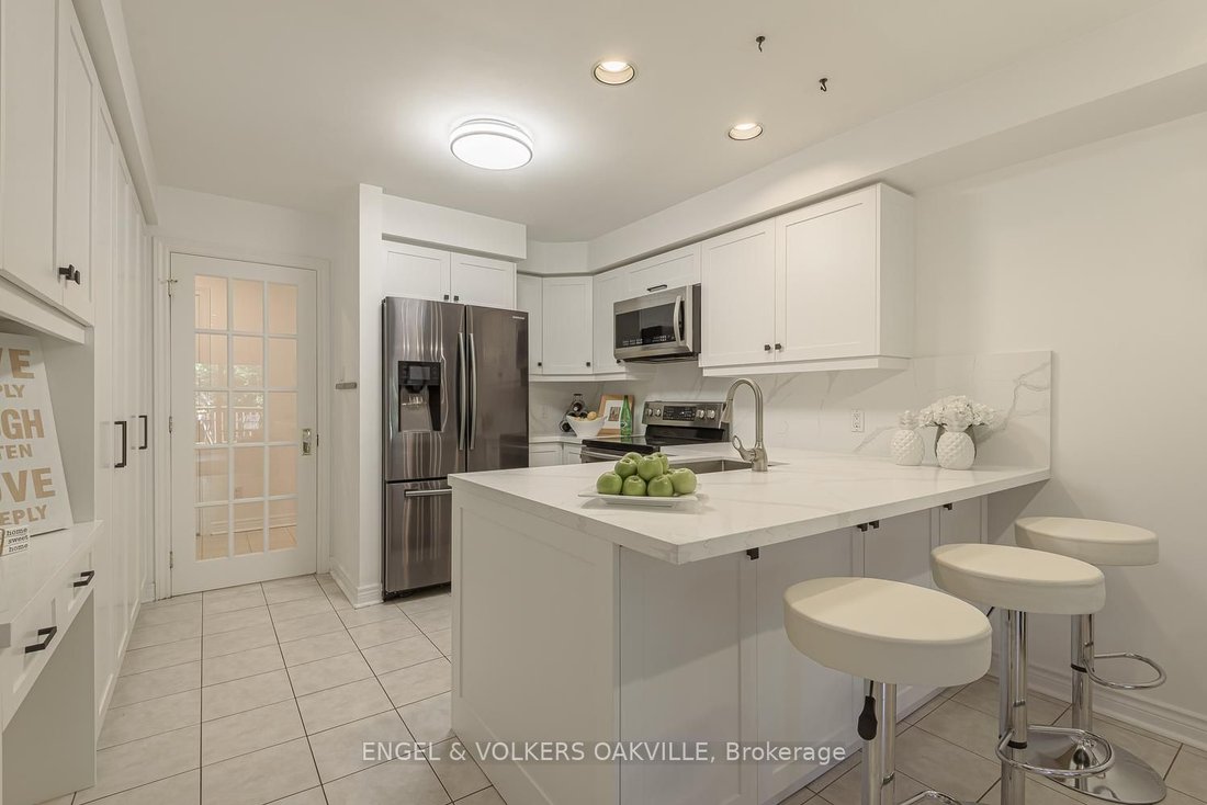 House in Mississauga, Ontario, Canada 5 - 19042241