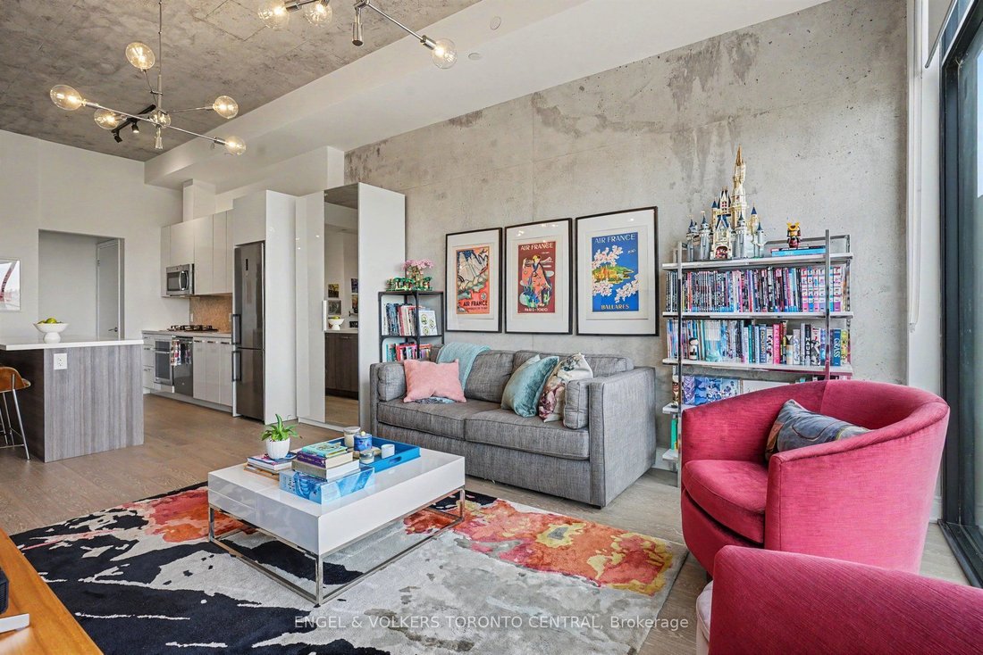 Condo in Toronto, Ontario, Canada 4 - 19042219