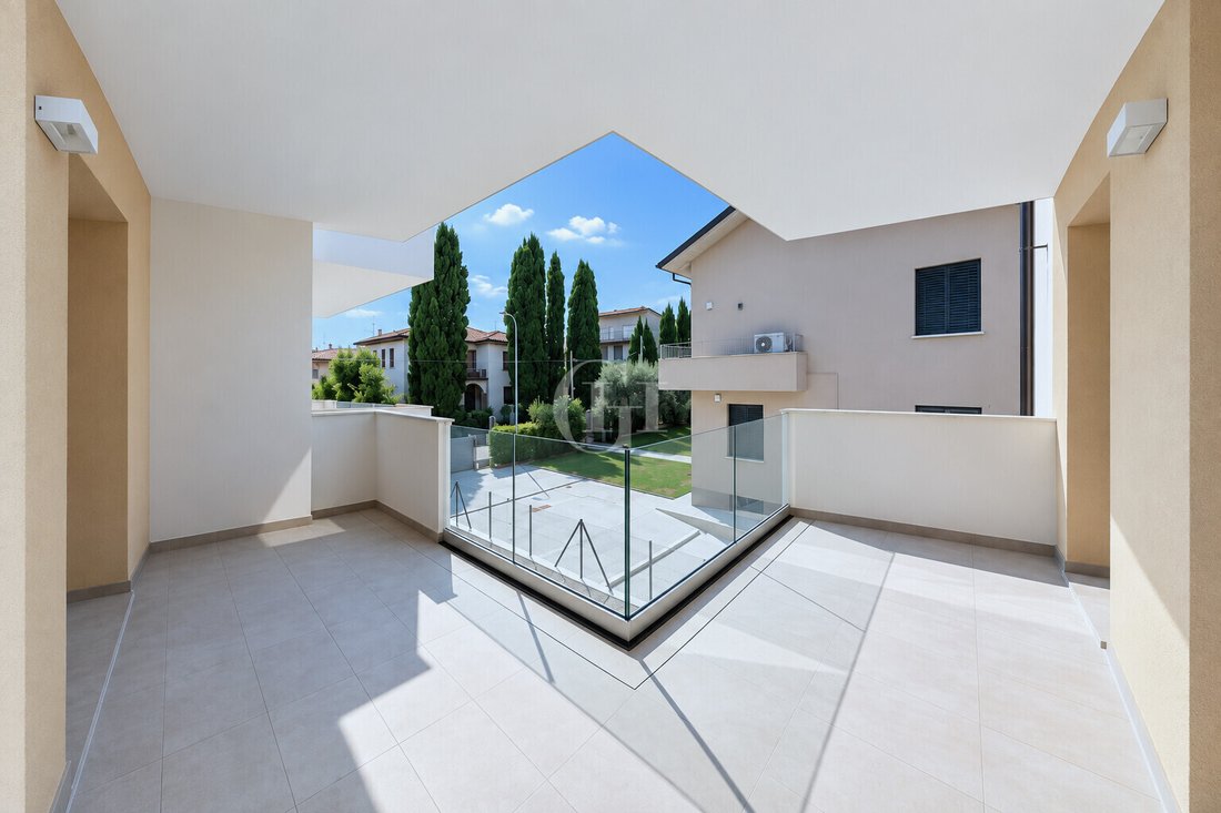 Apartamento en Desenzano Centro, Desenzano del Garda, Lombardía 5 - 19042340
