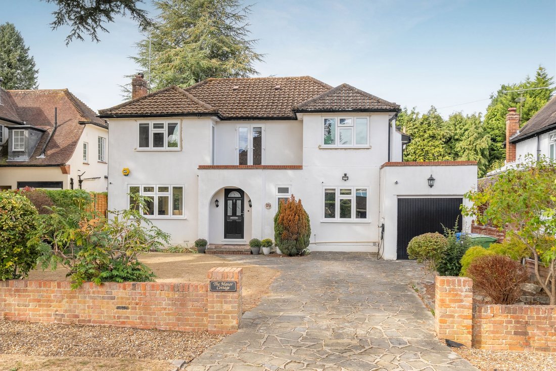 House in Sunningdale, England 1 - 19041889