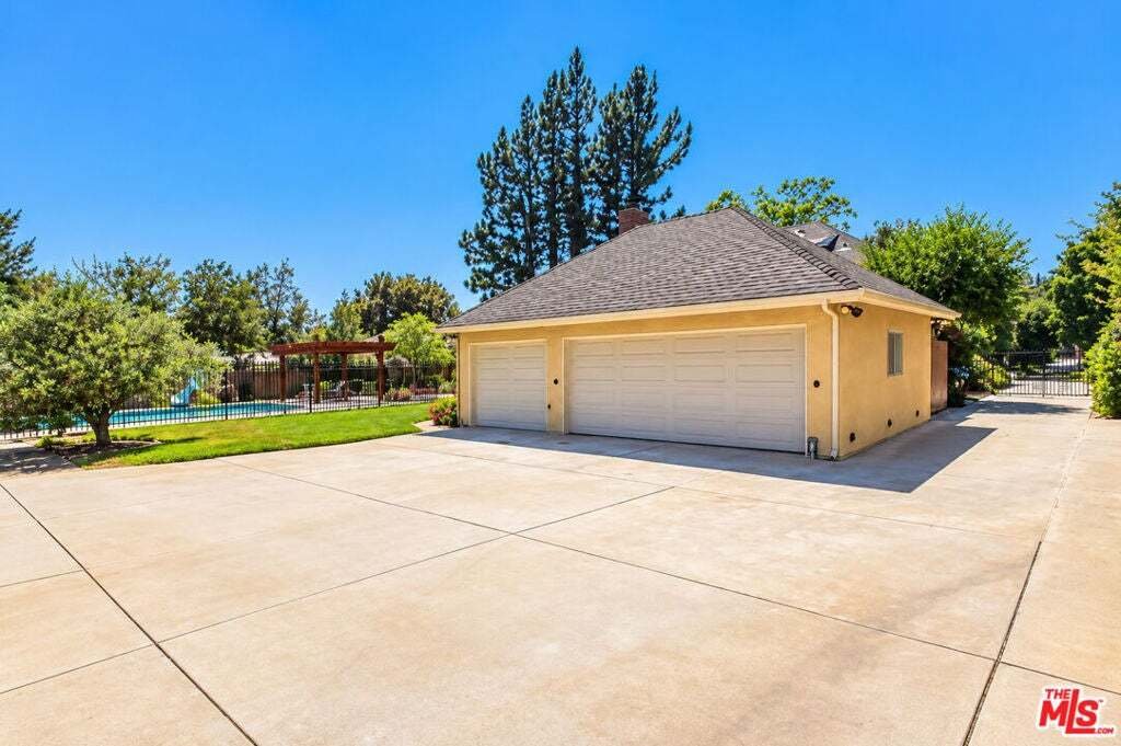 House in Altadena, California, United States 5 - 19041804