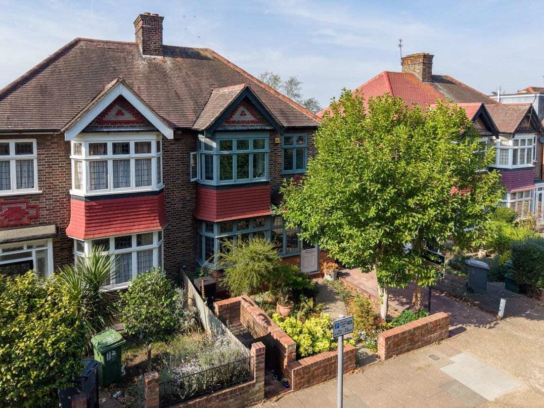 House in Harlesden, Brent, England 1 - 19041932