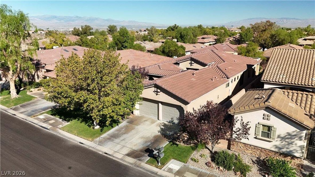 House in Henderson, Nevada, United States 2 - 19041756