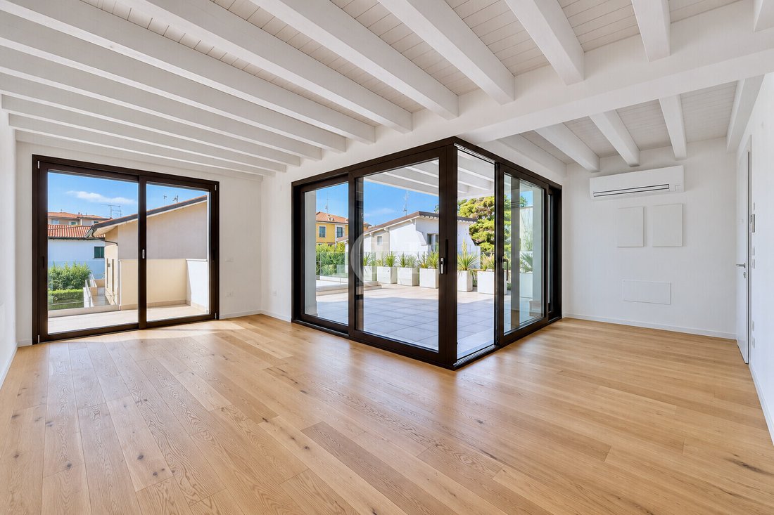Apartamento en Desenzano Centro, Desenzano del Garda, Lombardía 1 - 19042369