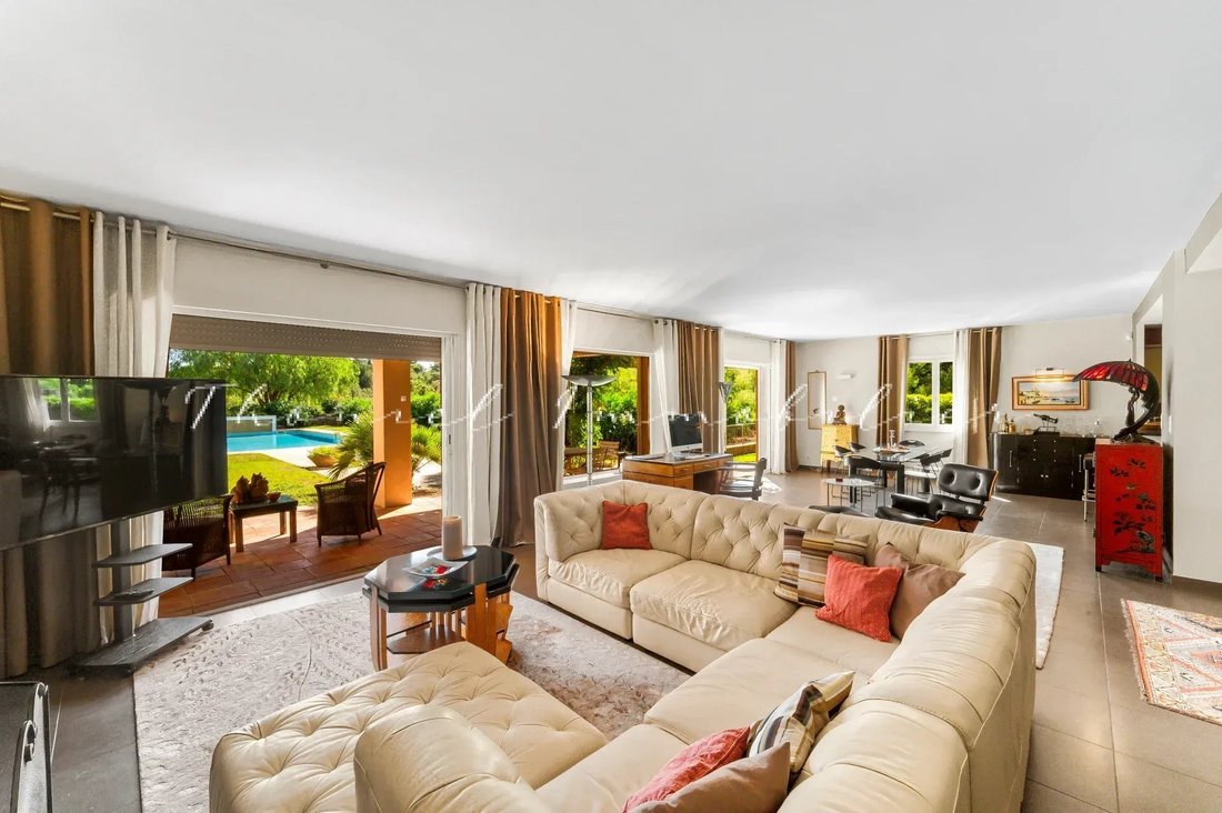Casa a Grimaud, Provenza-Alpi-Costa Azzurra, Francia 5 - 19042338