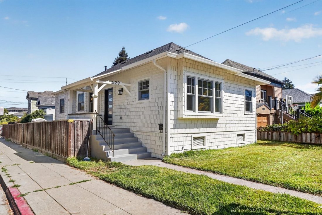 House in Alameda, California, United States 2 - 19041968