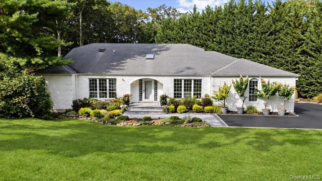 House in Huntington Station, New York, United States 2 - 19041781