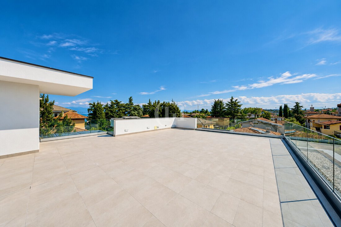 Apartamento en Desenzano Centro, Desenzano del Garda, Lombardía 5 - 19042369