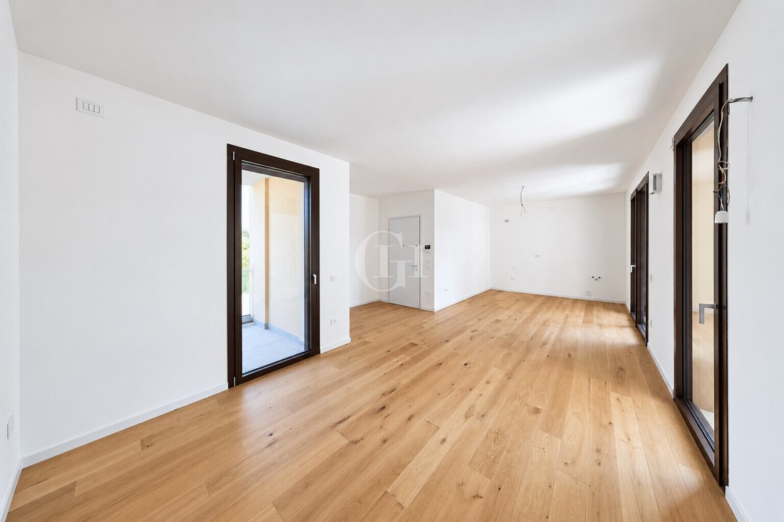 Apartamento en Desenzano Centro, Desenzano del Garda, Lombardía 3 - 19042340
