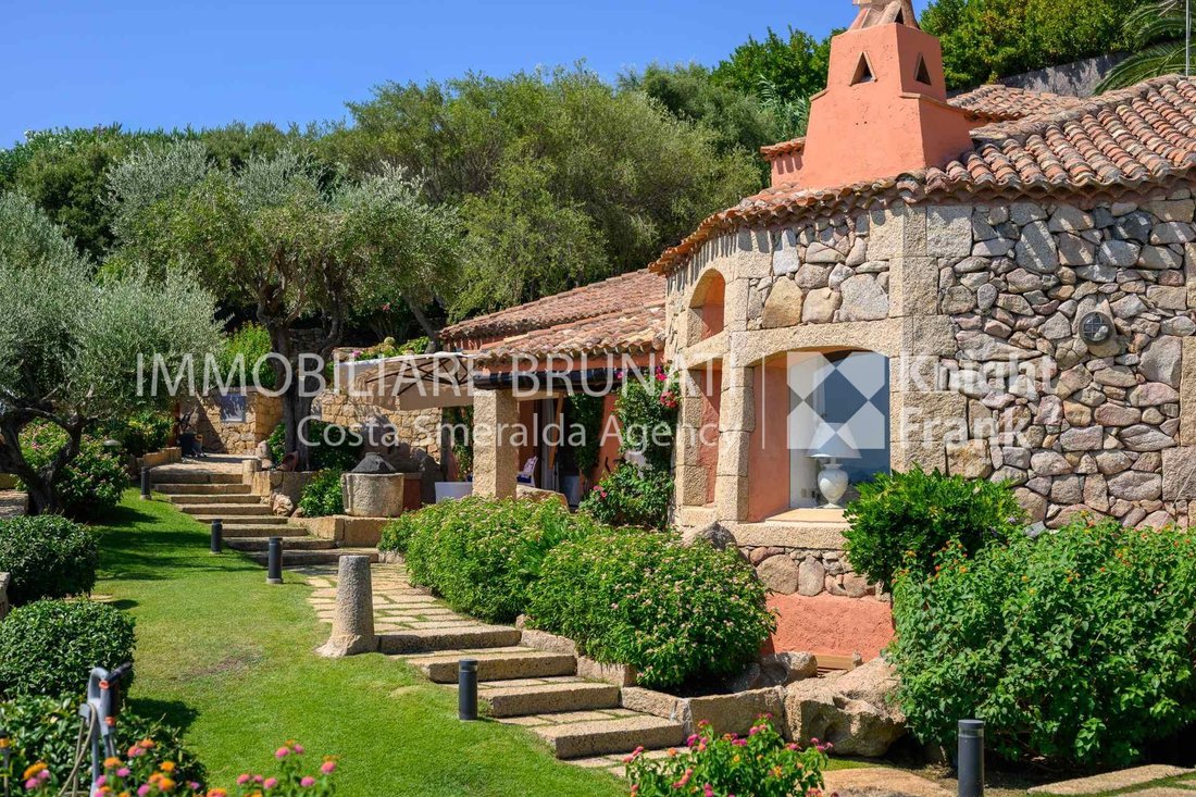 Villa en Abbiadori, Arzachena, Italia 2 - 19042532