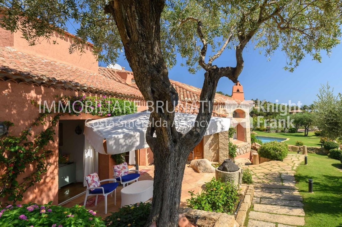 Villa en Abbiadori, Arzachena, Italia 3 - 19042532