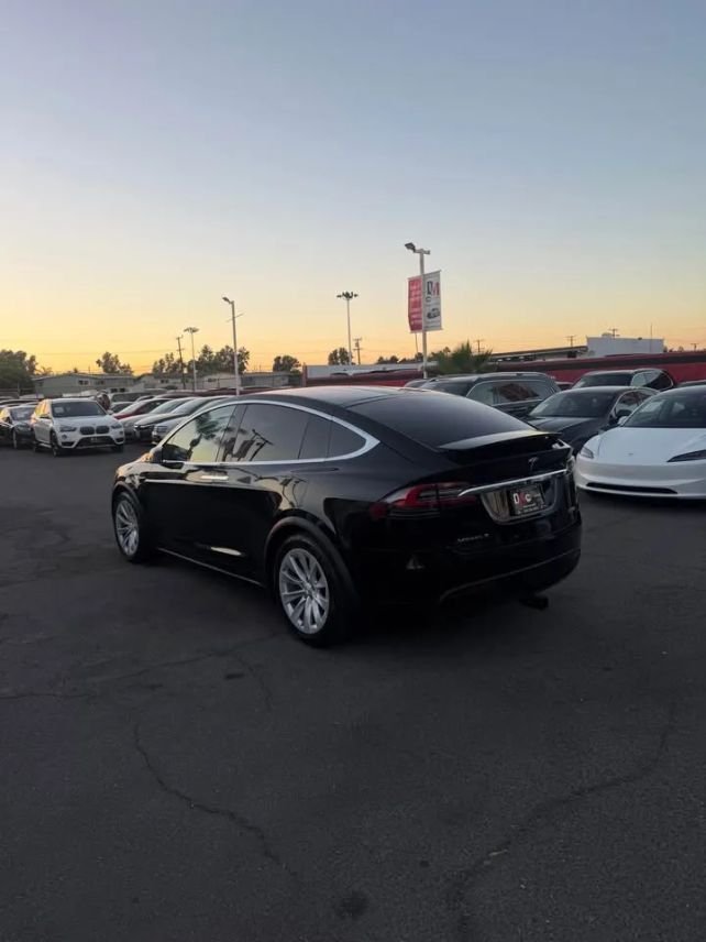 Suv in Costa Mesa, CA, United States 4 - 19042778