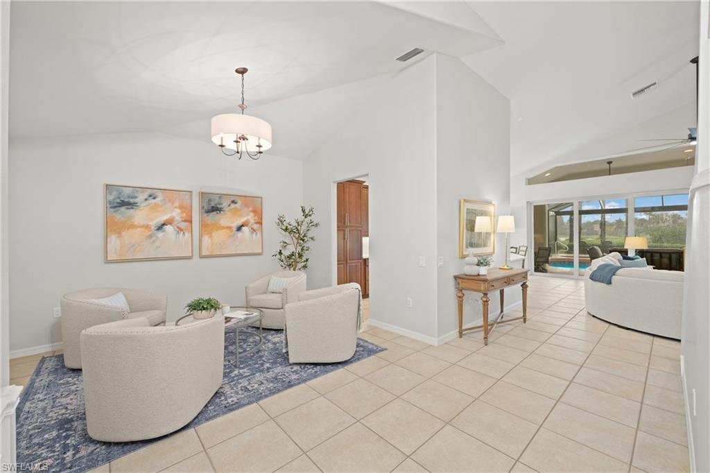 Casa en Estero, Florida, Estados Unidos 4 - 19042512