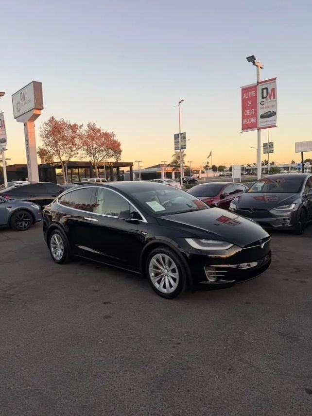 Suv in Costa Mesa, CA, United States 3 - 19042778