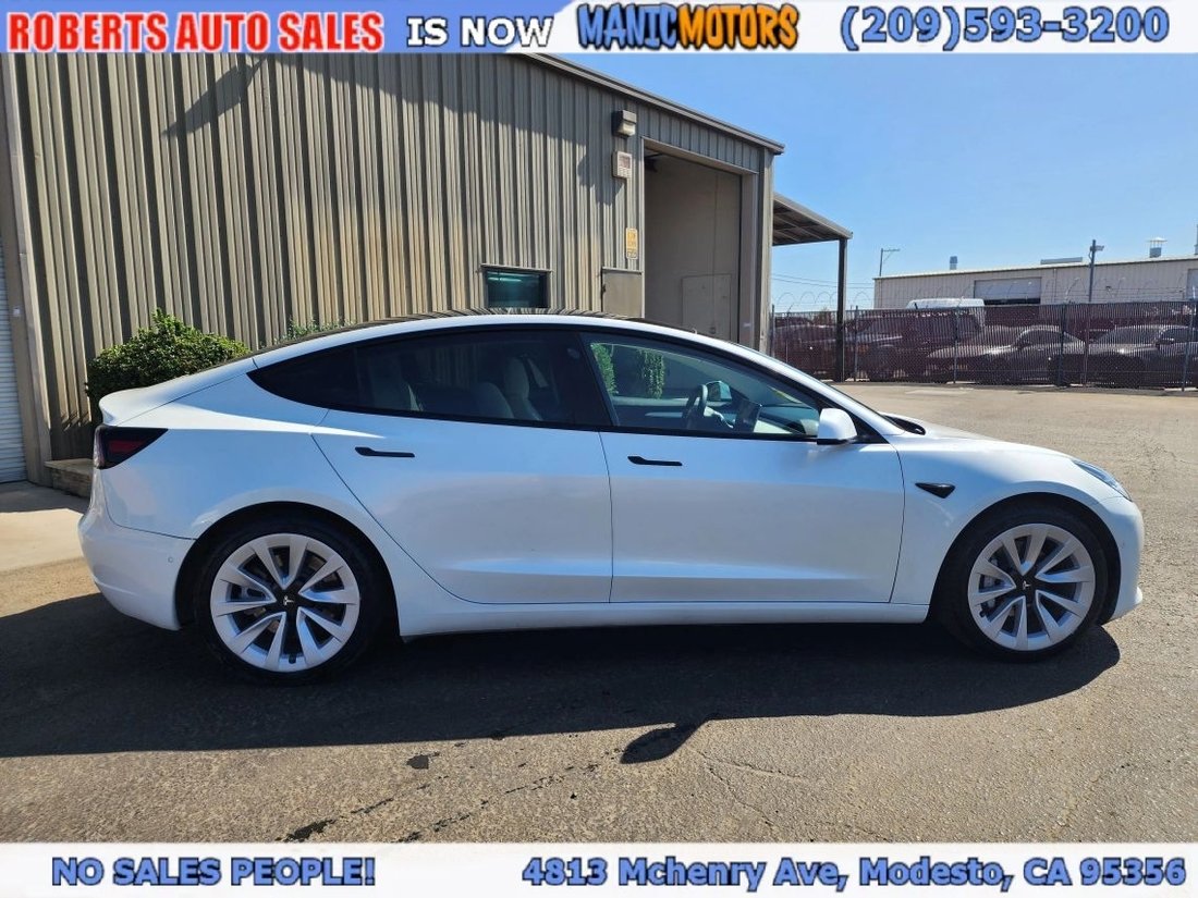Sedan in Modesto, CA, United States 2 - 19042767