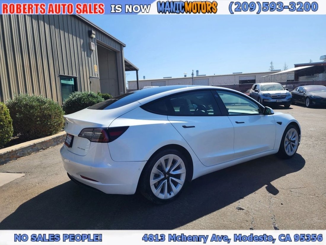 Sedan in Modesto, CA, United States 3 - 19042767