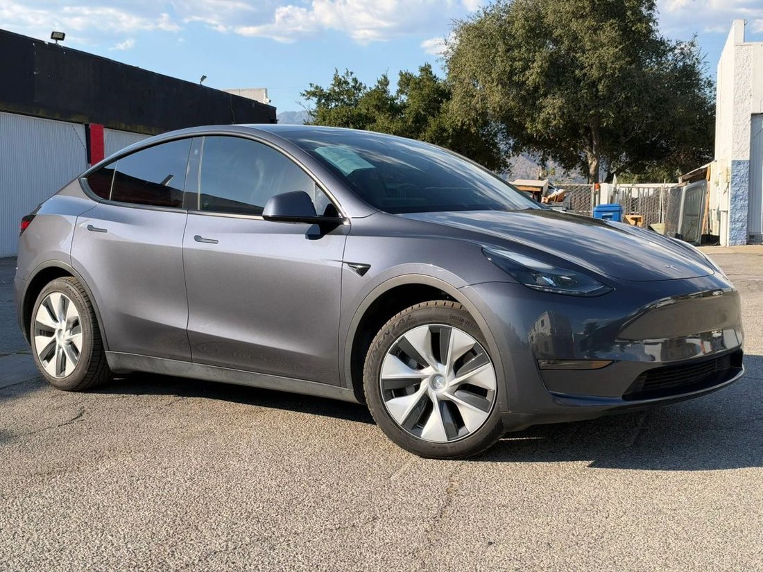 Suv in Azusa, CA, United States 1 - 19042726