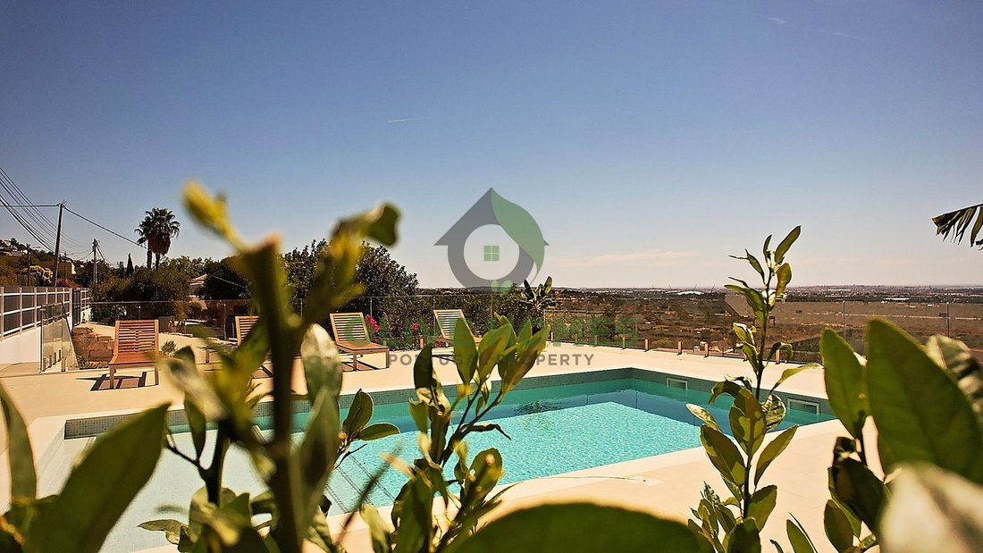Villa in Santa Barbara de Nexe, Algarve, Portugal 1 - 19042710