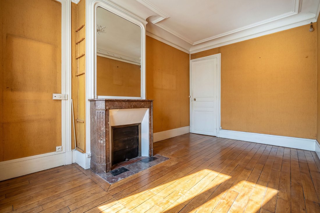 Apartment in Belleville-Saint Maur, Paris 11e Arrondissement, Paris 1 - 19042902