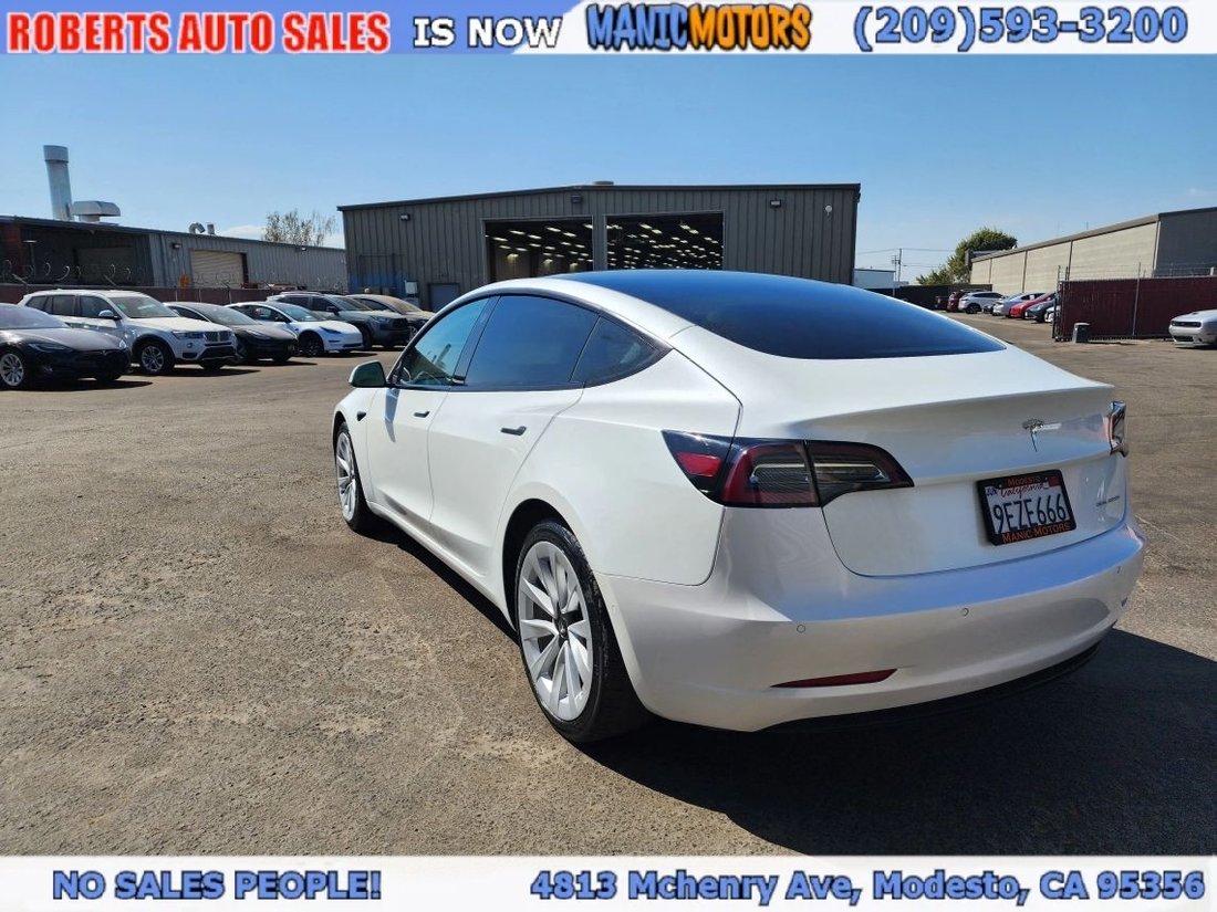 Sedan in Modesto, CA, United States 5 - 19042767