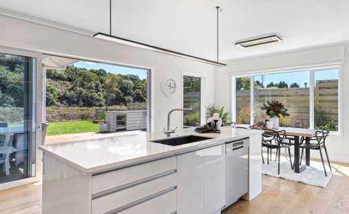 Townhouse in Kinloch, Waikato, New Zealand 1