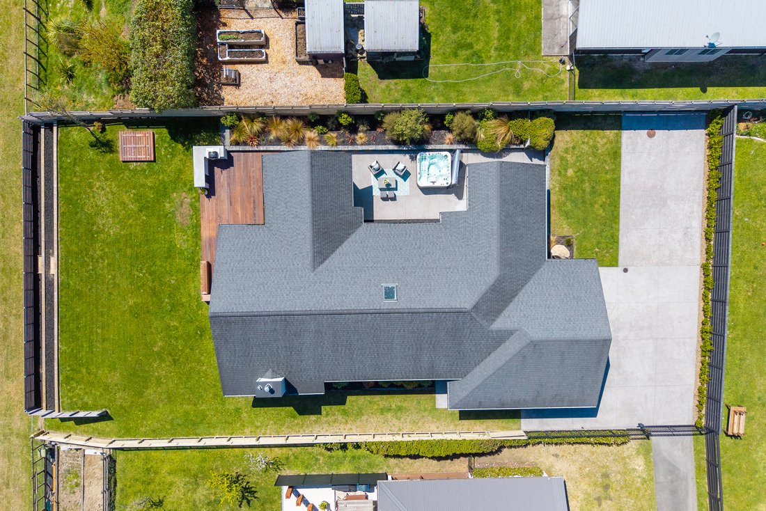Townhouse in Kinloch, Waikato, New Zealand 3 - 19042421