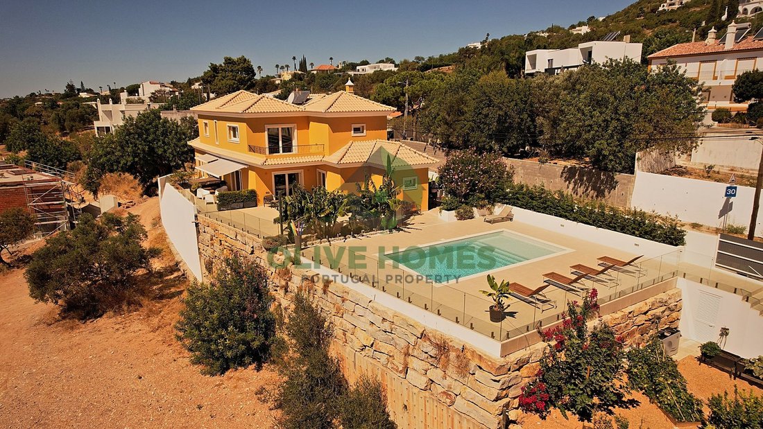 Villa in Santa Barbara de Nexe, Algarve, Portugal 2 - 19042710