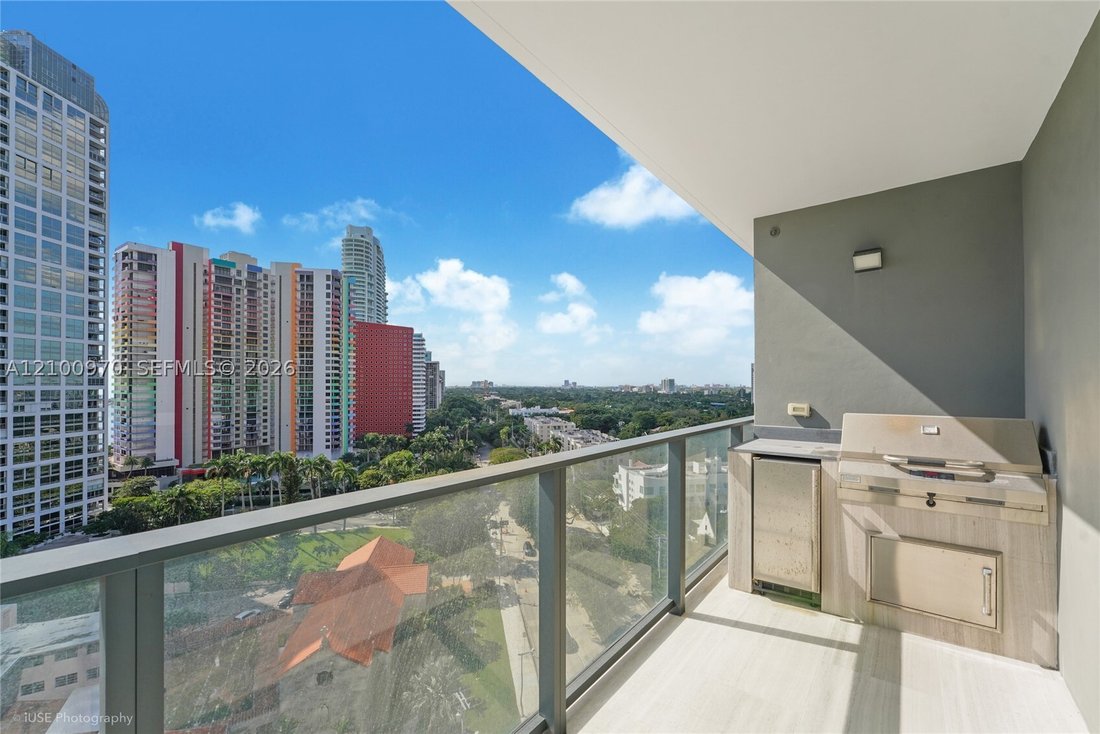 Condo in Miami, Florida, United States 5 - 19042542