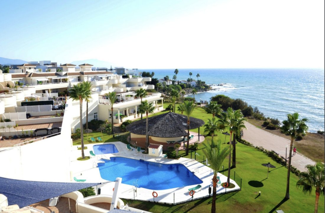 Penthouse in Estepona, Andalusia, Spain 1 - 19042590
