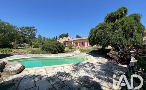 House in Tavel, Occitania, France 1