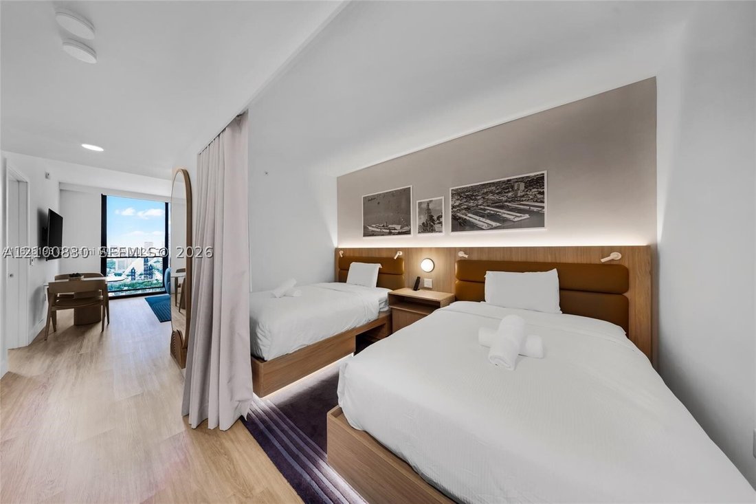 Condo in Miami, Florida, United States 2 - 19042545