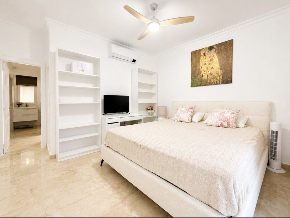 Apartment in Marbella, Andalusia, Spain 4 - 19042582