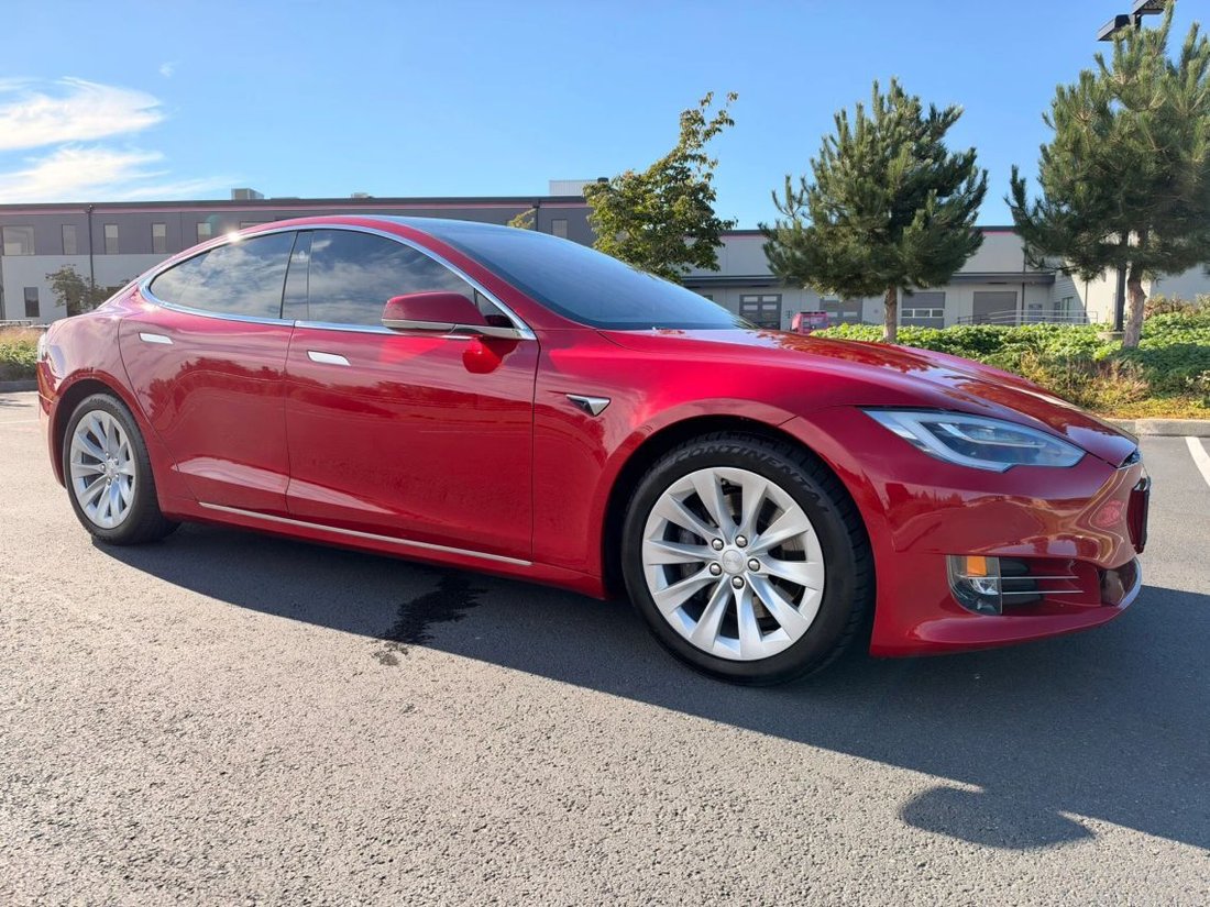 Sedan in Bellevue, WA, United States 1 - 19042766