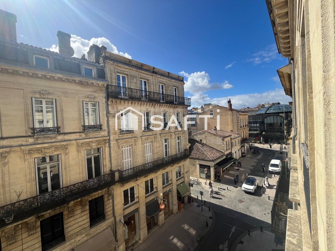Appartement à Hôtel de Ville-Quinconce-Saint Seurin-Fondaudège, Bordeaux, France 2 - 19042967