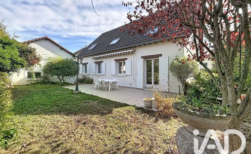 House in Liverdy-en-Brie, Ile-de-France, France 1