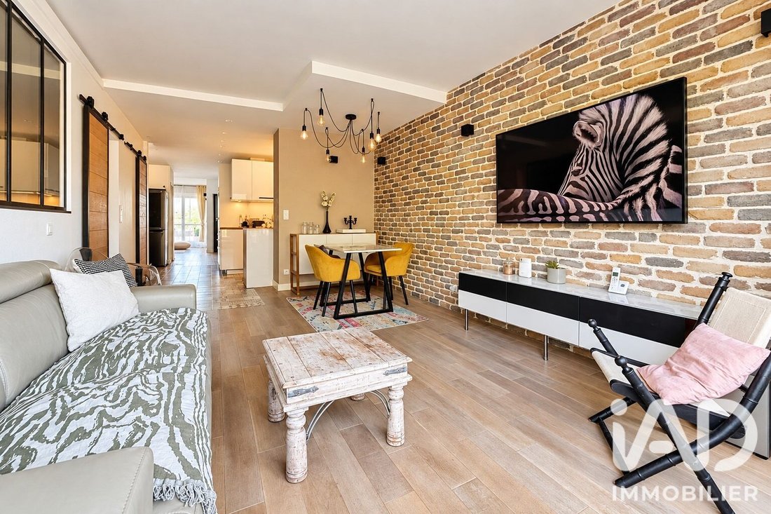 Appartamento a Bas Belleville, Paris 19e Arrondissement, Parigi 2 - 19042954