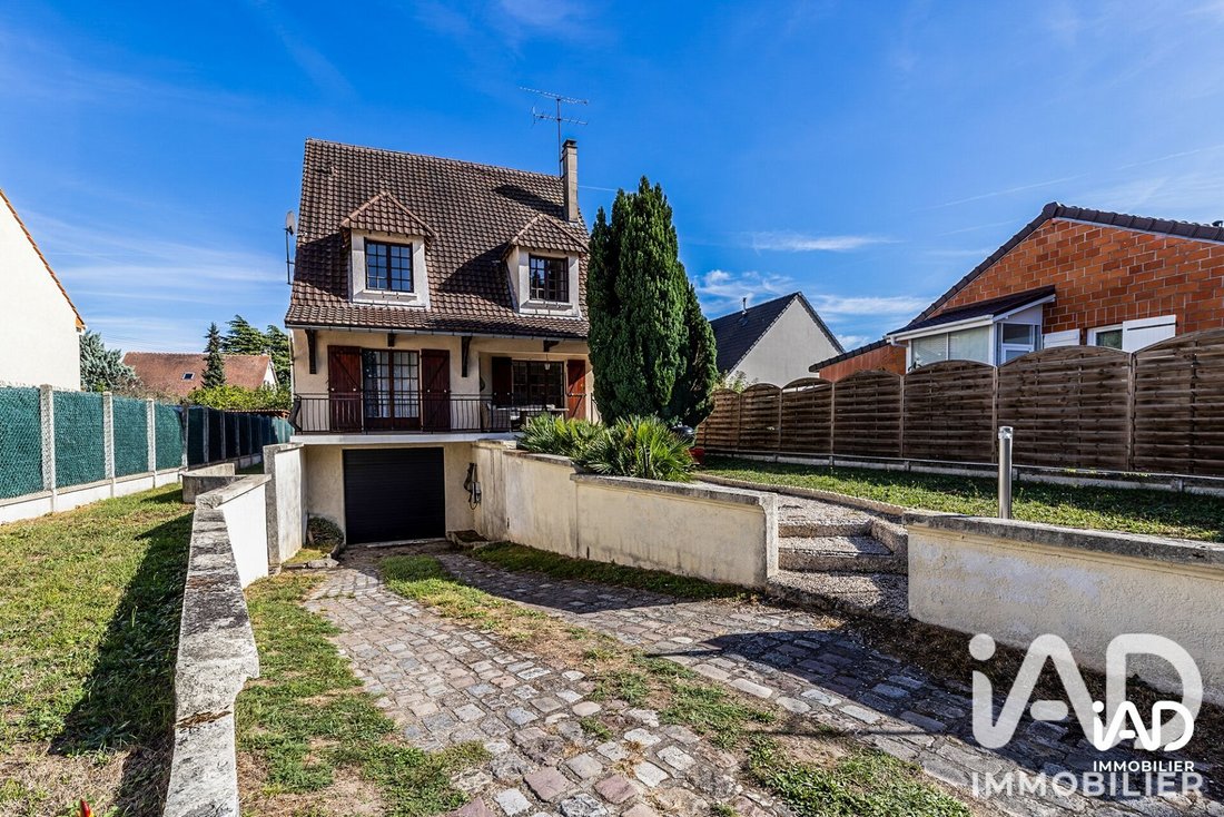 Casa en Viarmes, Isla de Francia, Francia 1 - 19043055