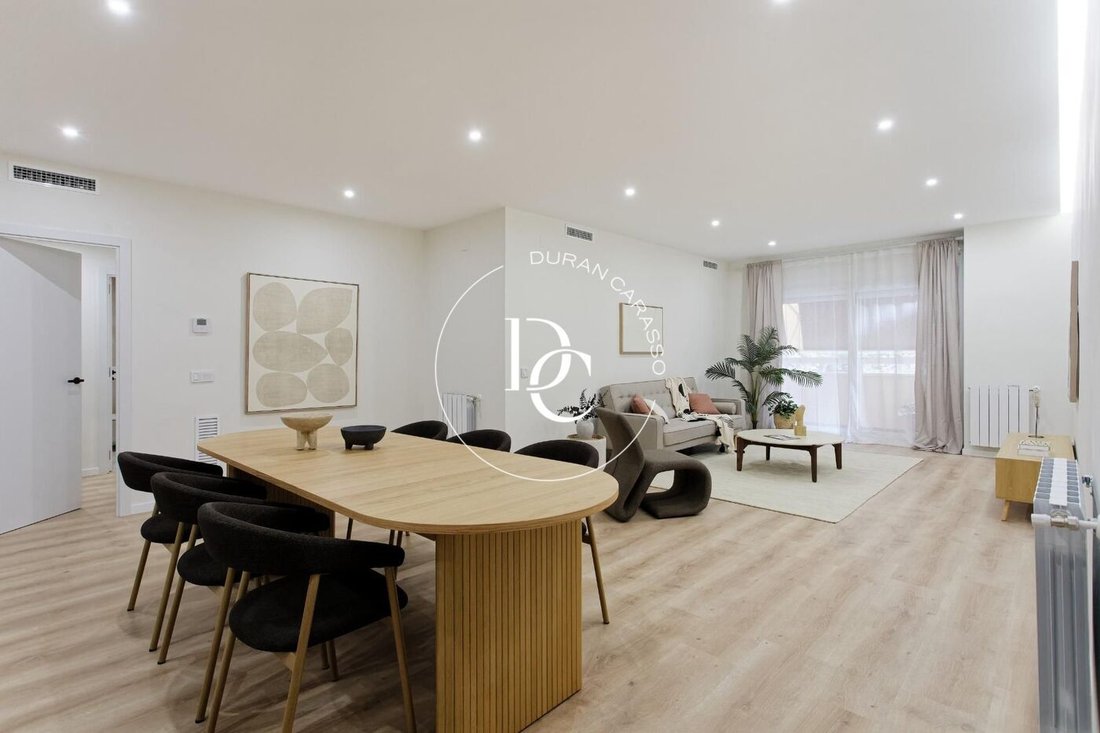 Apartment in Eixample, Barcelona, Spain 5 - 19042481