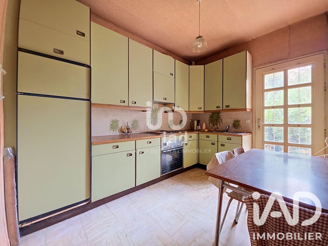 House in La Varenne, Saint-Maur-des-Fossés, France 2 - 19043036