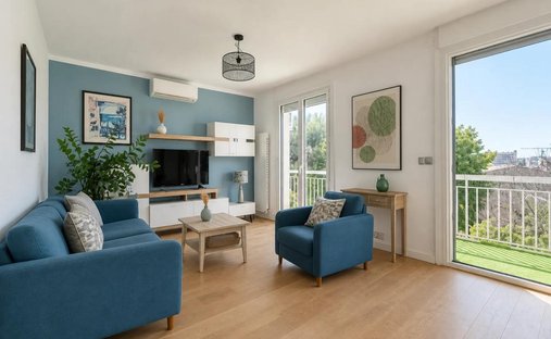 Apartamento en Mazenod-Bellevue-Saint Donat-Banon, Aix-en-Provence, Francia 1