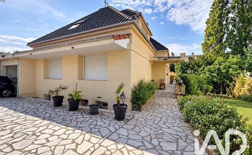 Maison à Basses-Bauves-DeGaulle, Garges-lès-Gonesse, France 1